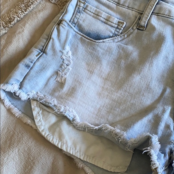 Juniors Denim Shorts - Picture 3 of 6